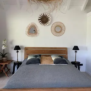  Apartment Palm